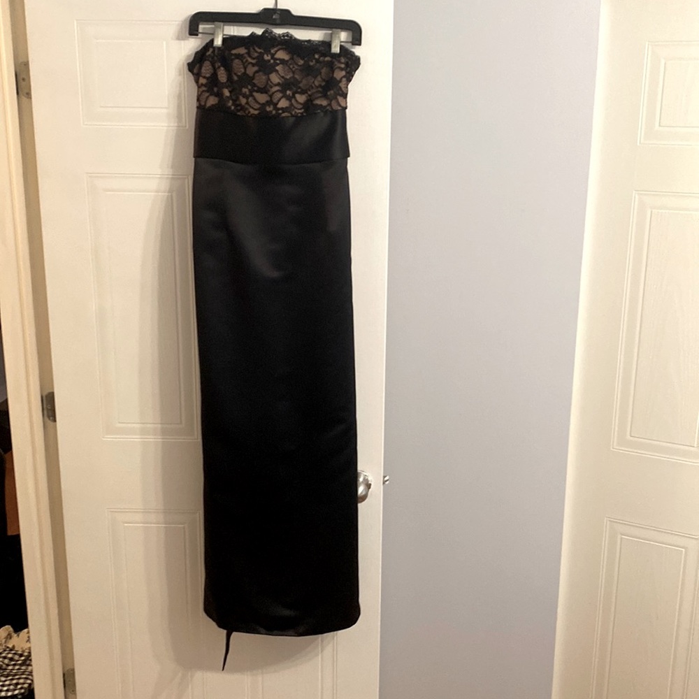 Extremely classic elegant evening gown